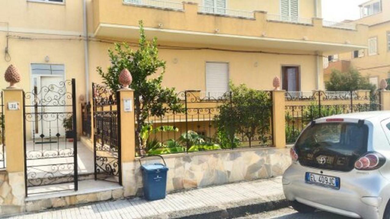 شقة Relax Due Passi Dal Mare سبادافورا المظهر الخارجي الصورة